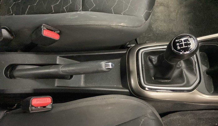 2018 Maruti IGNIS ALPHA 1.2, Petrol, Manual, 31,802 km, Gear Lever