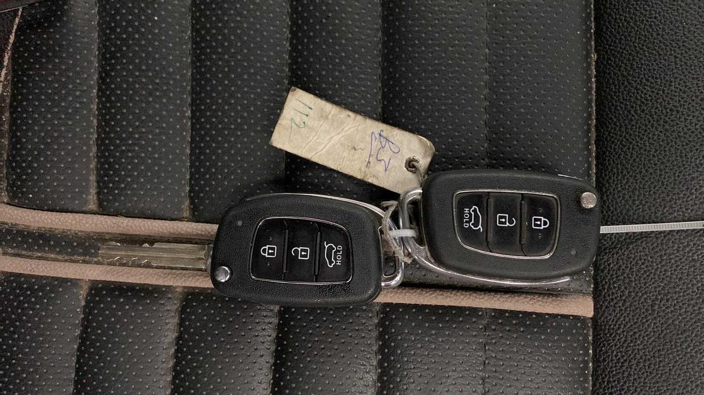 2017 Hyundai Creta E PLUS 1.6 PETROL, Petrol, Manual, 60,310 km, Key Close Up
