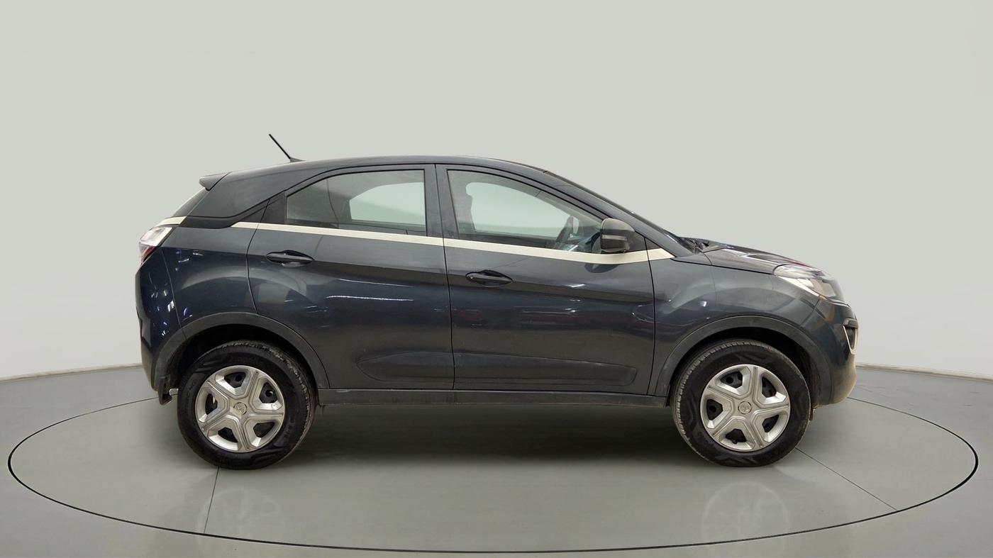 2018 Tata NEXON XM PETROL, Petrol, Manual, 41,524 km, Right Side View