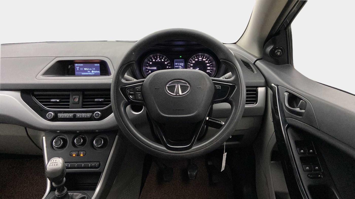 2018 Tata NEXON XM PETROL, Petrol, Manual, 41,524 km, Steering Wheel Close Up