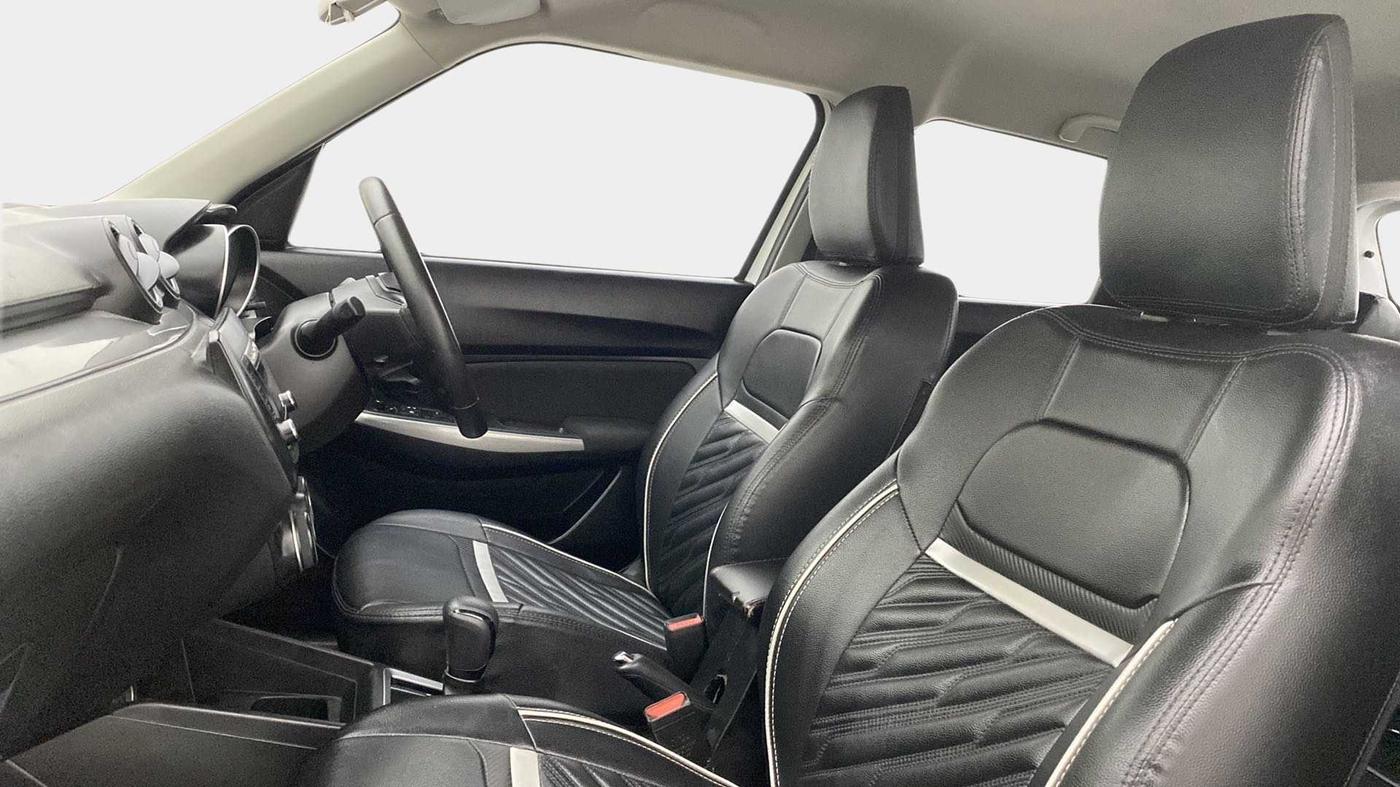 2018 Maruti Swift ZXI AMT, Petrol, Automatic, 54,397 km, Right Side Front Door Cabin