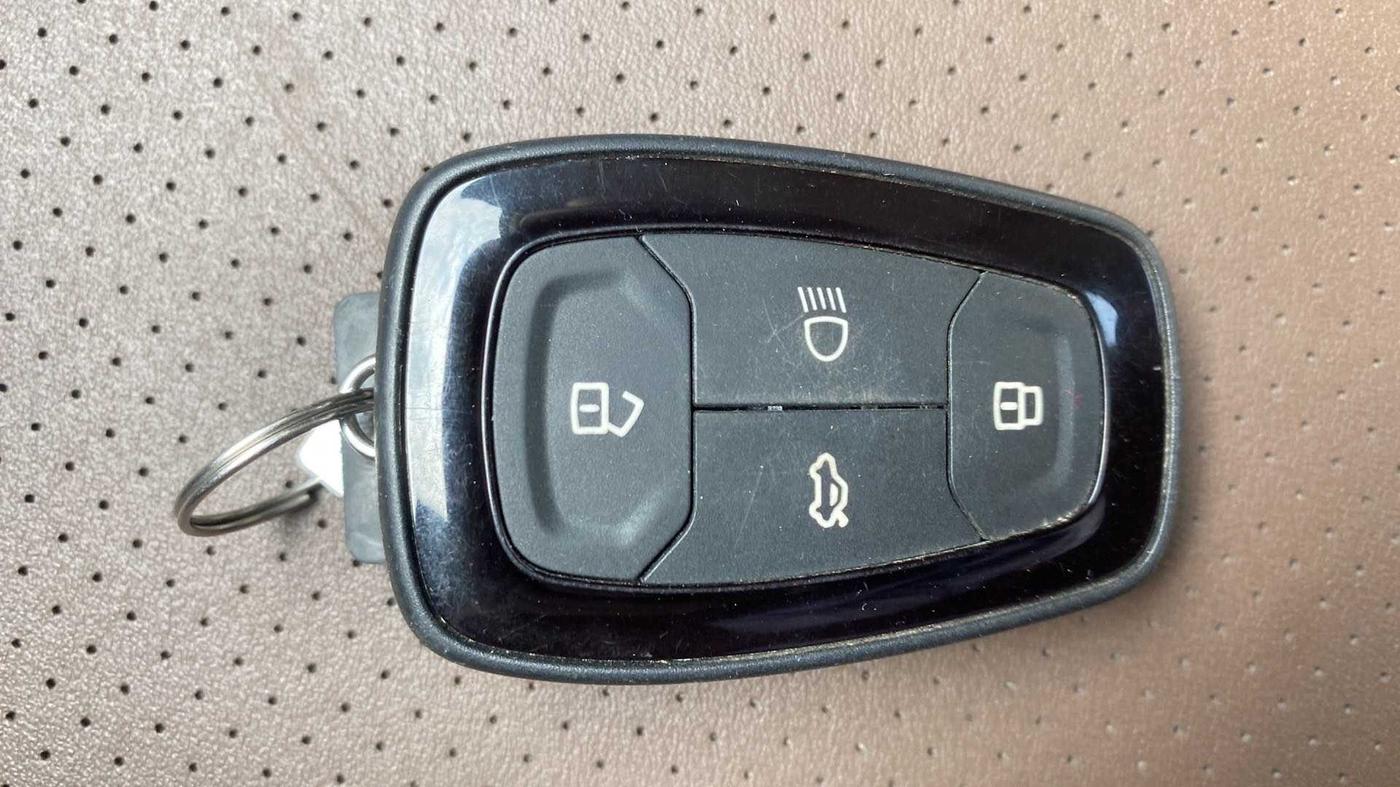 2022 Tata Harrier XZ PLUS 2.0L DUAL TONE, Diesel, Manual, 11,061 km, Key Close Up