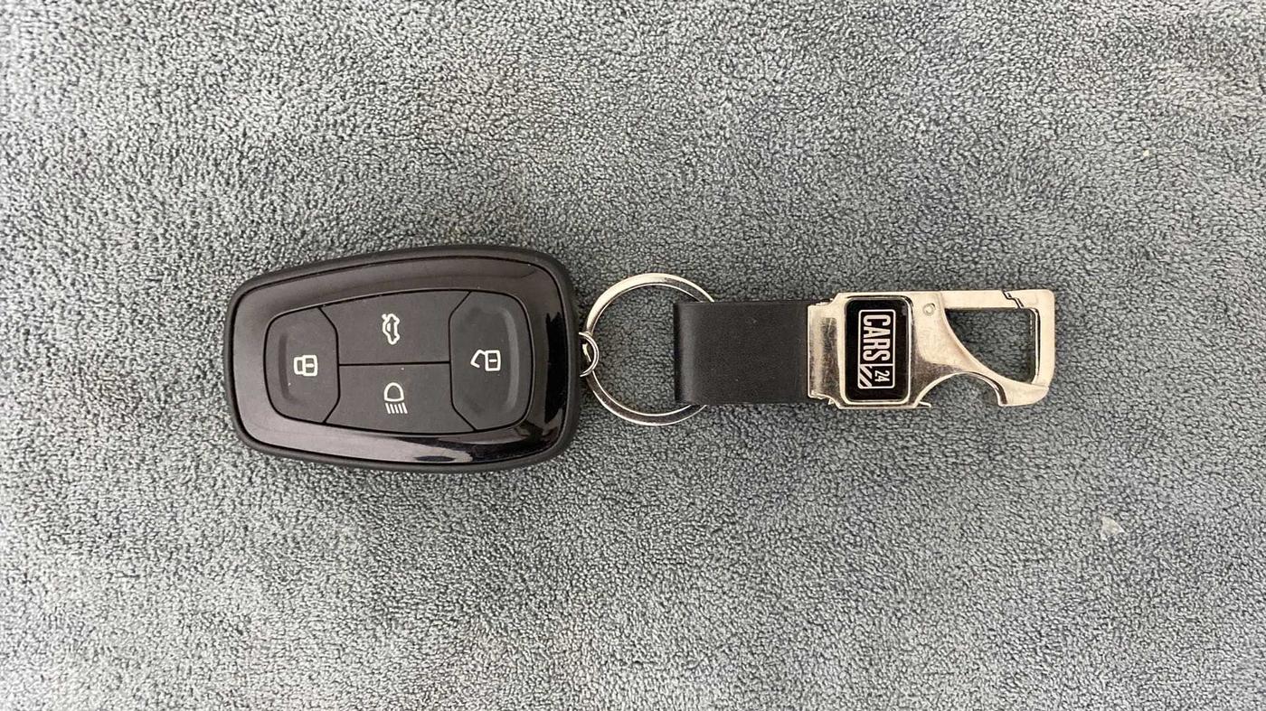 2022 Tata TIGOR XZ PETROL, Petrol, Manual, 13,622 km, Key Close Up