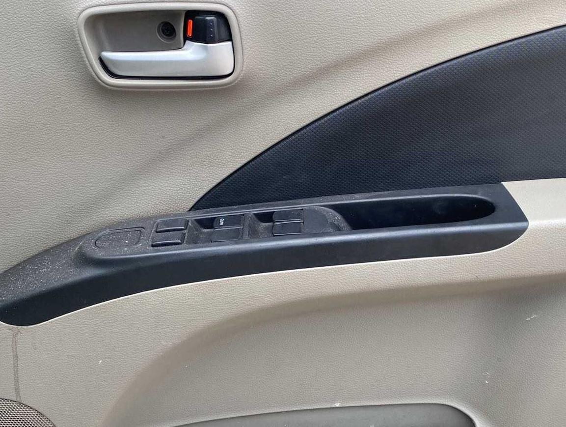 2015 Maruti Celerio VXI, Petrol, Manual, 96,309 km, Driver Side Door Panels Control