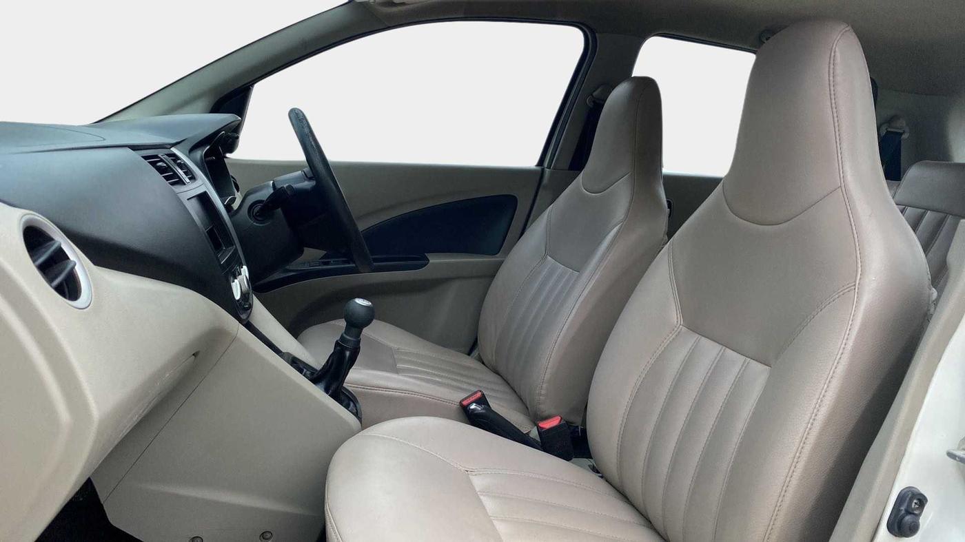 2015 Maruti Celerio VXI, Petrol, Manual, 96,309 km, Right Side Front Door Cabin