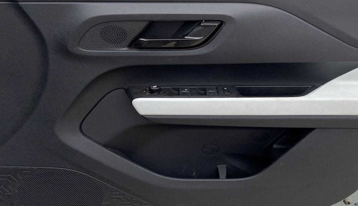 2023 Tata PUNCH ACCOMPLISHED MT, Petrol, Manual, 2,246 km, Driver Side Door Panels Control