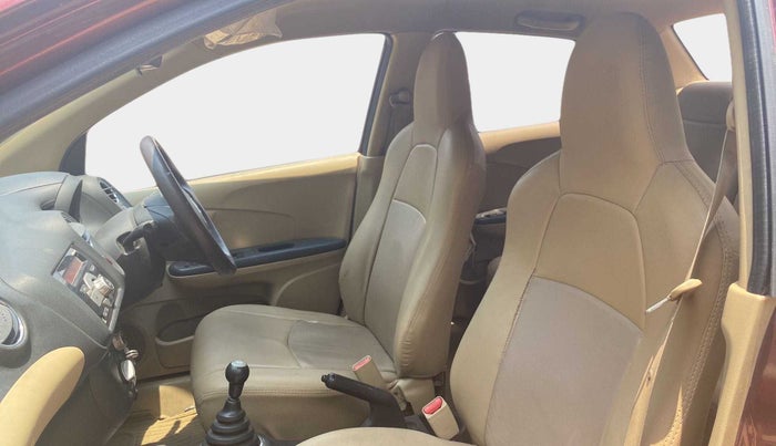 2014 Honda Amaze 1.5L I-DTEC SX, Diesel, Manual, 1,21,568 km, Right Side Front Door Cabin