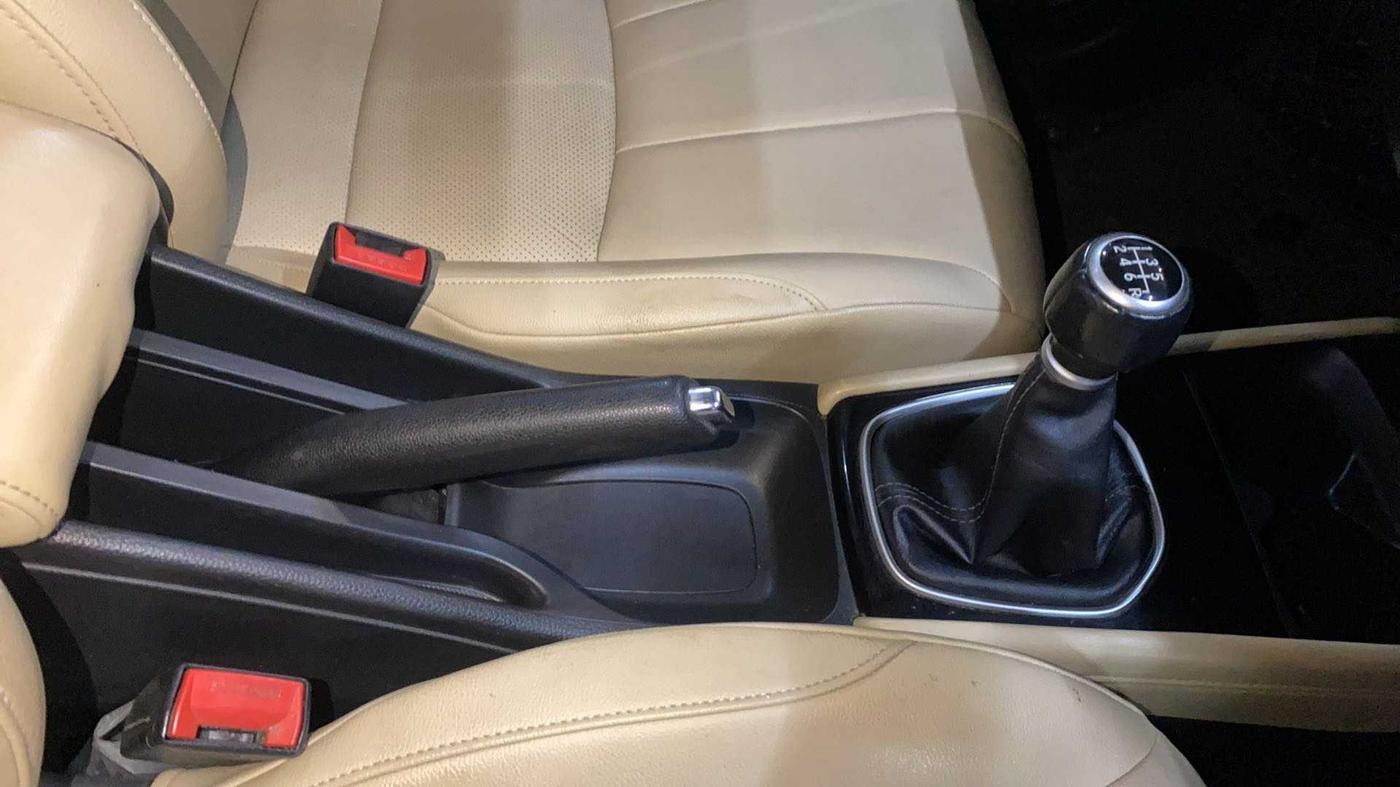 2020 Honda City 1.5L I-VTEC ZX, Petrol, Manual, 59,310 km, Gear Lever