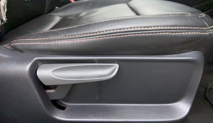 2013 Volkswagen Polo GT TSI 1.2 PETROL AT, Petrol, Automatic, 78,276 km, Driver Side Adjustment Panel