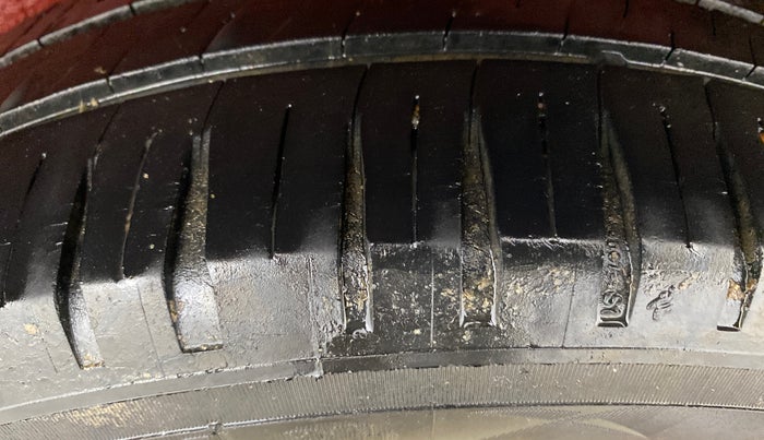 2016 Maruti Wagon R 1.0 VXI, Petrol, Manual, 57,451 km, Left Rear Tyre Tread