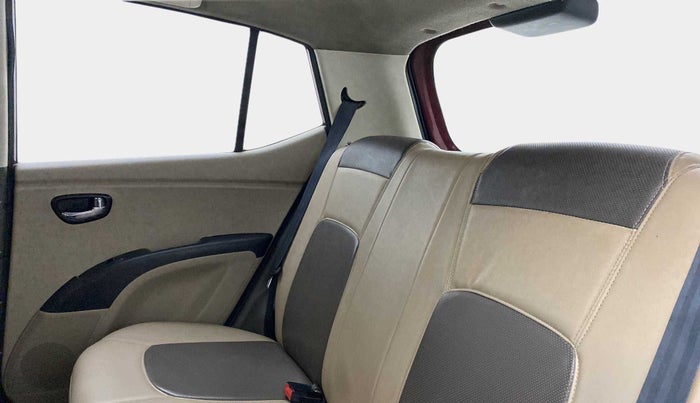 2014 Hyundai i10 SPORTZ 1.1, Petrol, Manual, 82,502 km, Right Side Rear Door Cabin