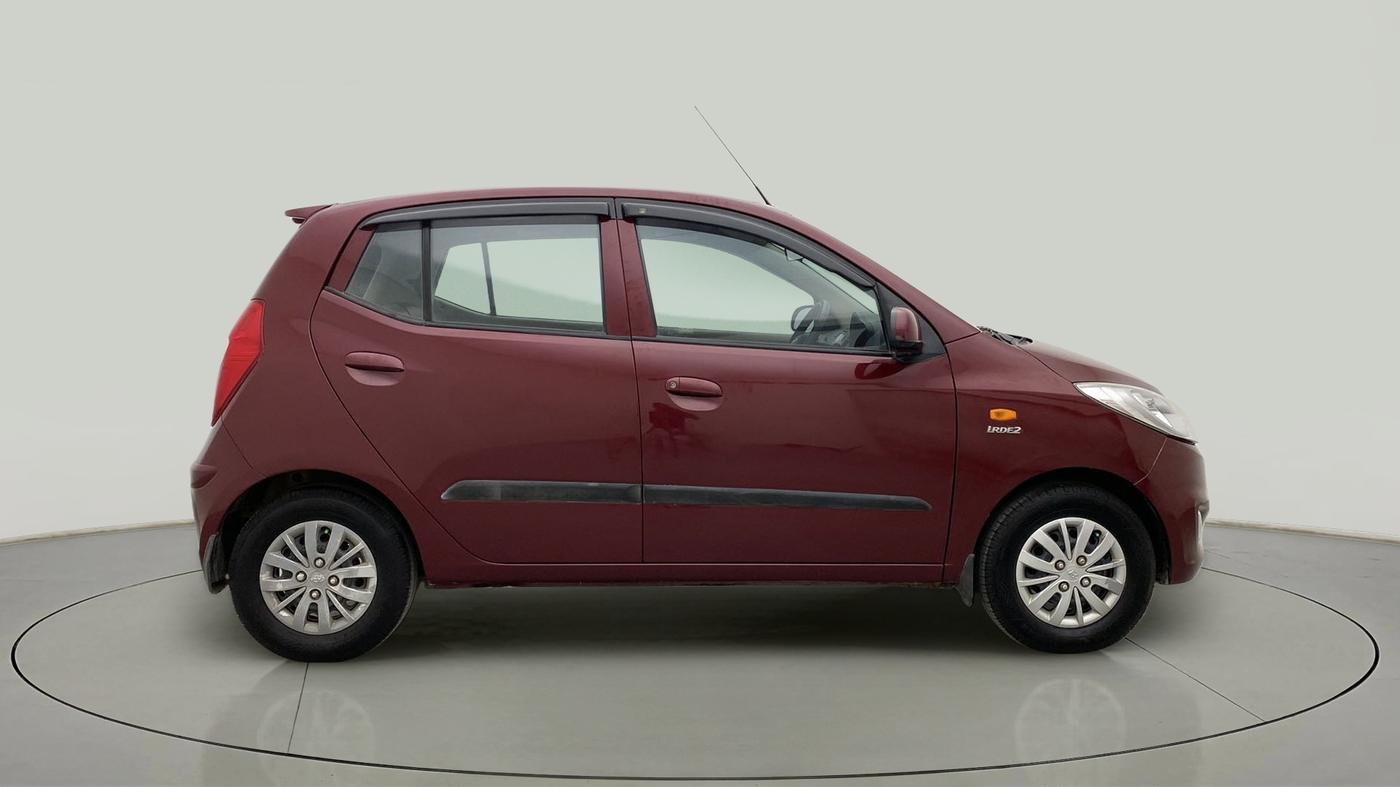 2014 Hyundai i10 SPORTZ 1.1, Petrol, Manual, 82,502 km, Right Side View