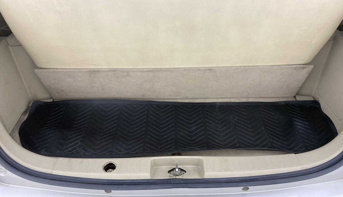 2014 Maruti Ertiga VDI, Diesel, Manual, 74,074 km, Boot Inside