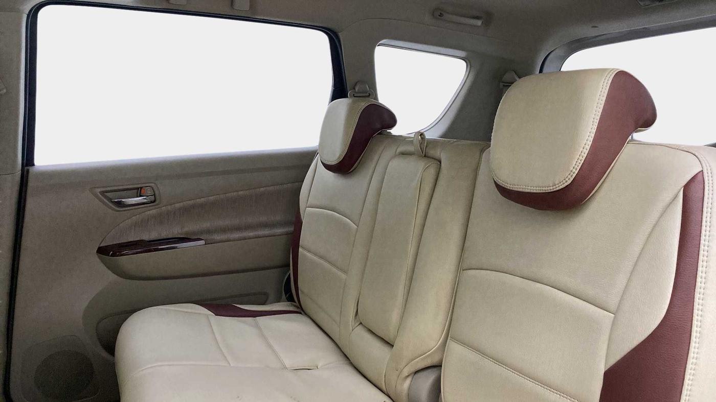 2014 Maruti Ertiga VDI, Diesel, Manual, 74,074 km, Right Side Rear Door Cabin