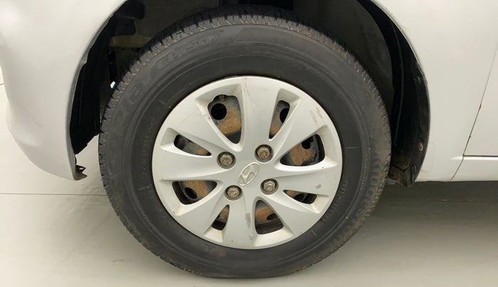 2012 Hyundai i10 SPORTZ 1.2 AT, Petrol, Automatic, 49,372 km, Left Front Wheel