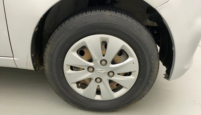2012 Hyundai i10 SPORTZ 1.2 AT, Petrol, Automatic, 49,372 km, Right Front Wheel