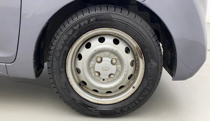 2018 Hyundai Eon ERA +, Petrol, Manual, 39,079 km, Right Front Wheel