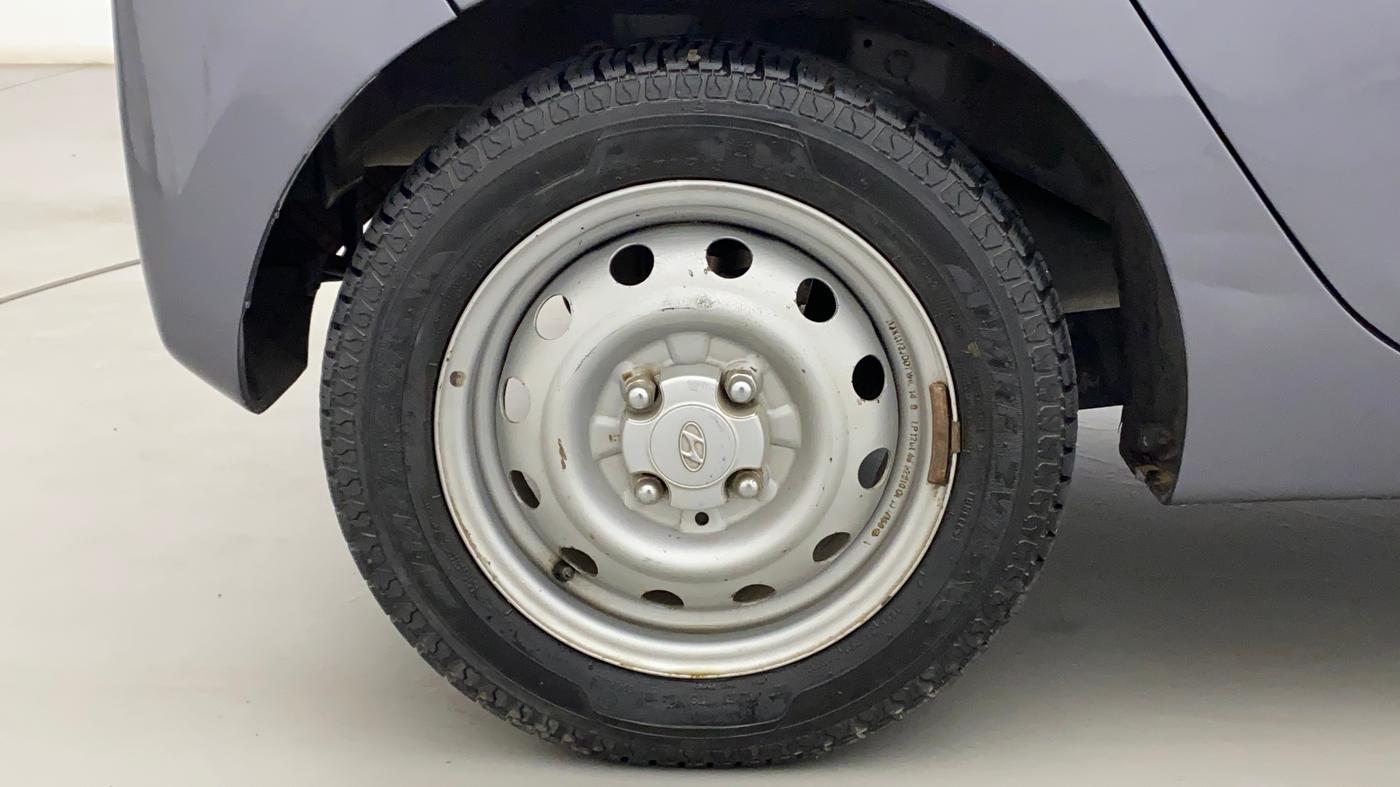 2018 Hyundai Eon ERA +, Petrol, Manual, 39,079 km, Right Rear Wheel