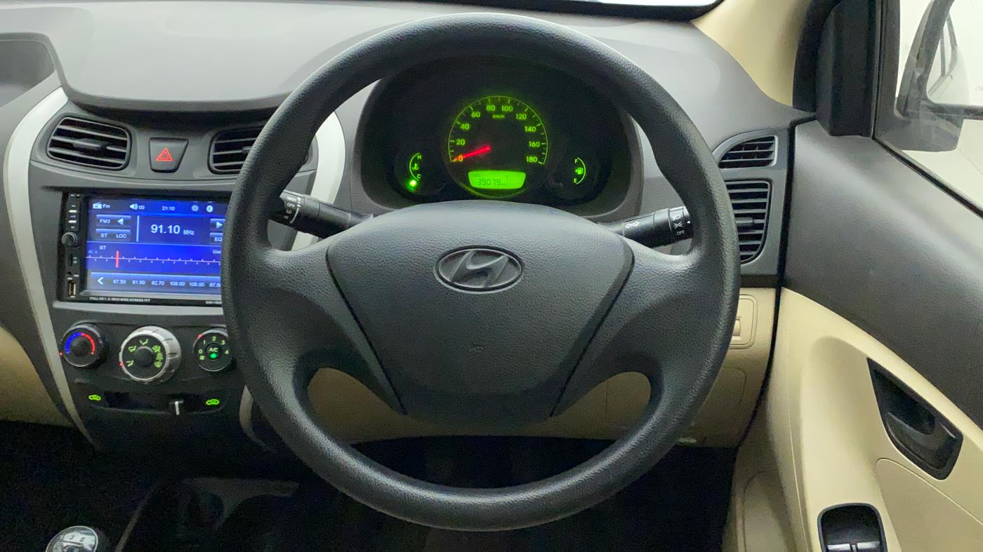 2018 Hyundai Eon ERA +, Petrol, Manual, 39,079 km, Steering Wheel Close Up