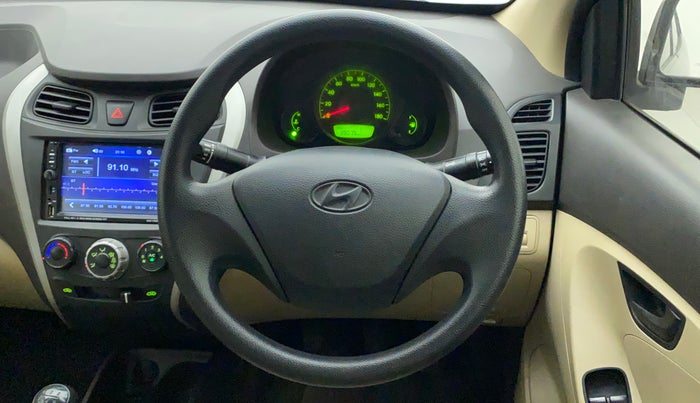 2018 Hyundai Eon ERA +, Petrol, Manual, 39,079 km, Steering Wheel Close Up