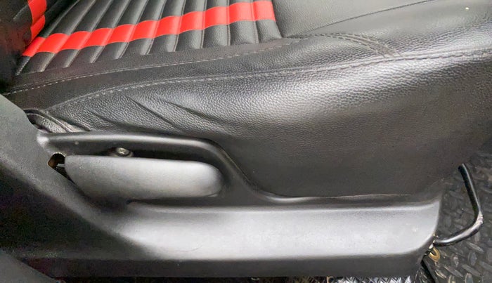 2017 Maruti Swift VXI, Petrol, Manual, 85,783 km, Driver Side Adjustment Panel