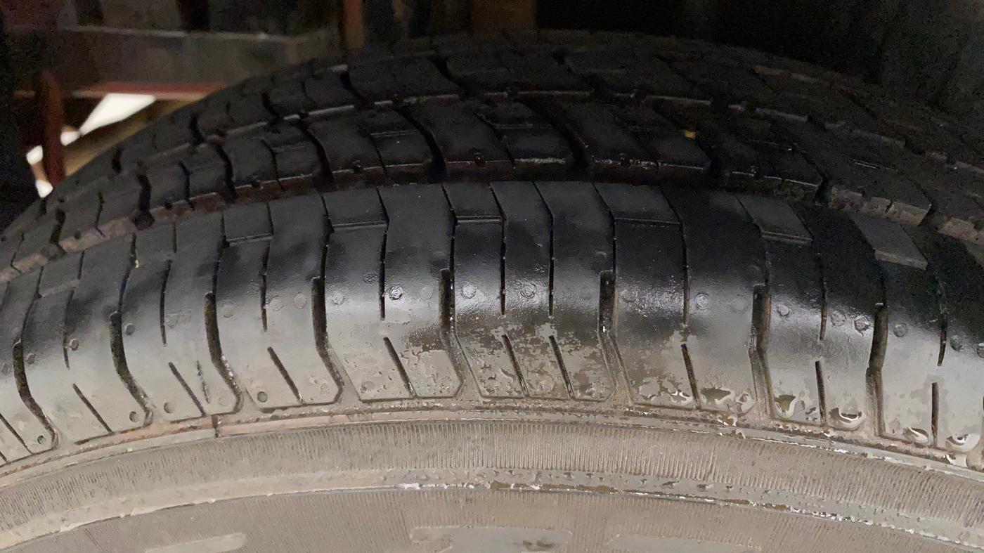 2017 Maruti Swift VXI, Petrol, Manual, 85,783 km, Right Rear Tyre Tread