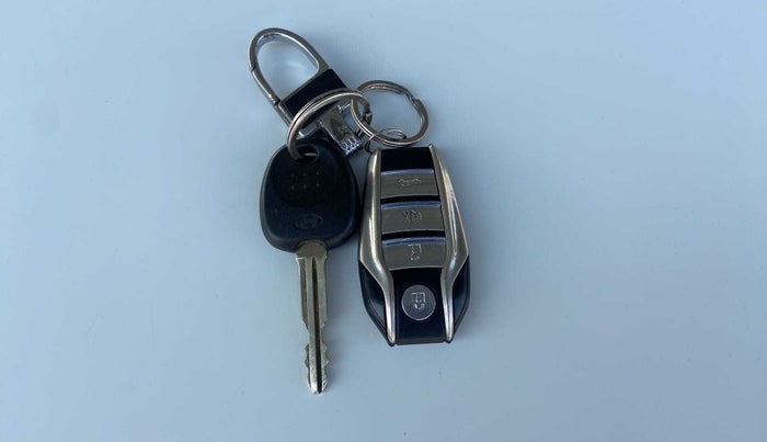 2015 Hyundai Elite i20 SPORTZ 1.2, Petrol, Manual, 82,547 km, Key Close Up