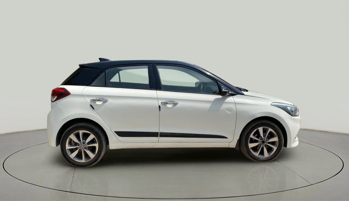 2017 Hyundai Elite i20 ASTA 1.4 CRDI (O), Diesel, Manual, 1,19,899 km, Right Side View