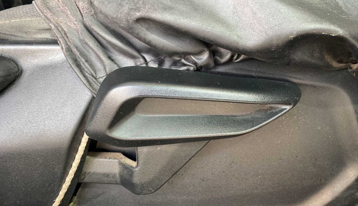 2020 Tata NEXON XZ PLUS PETROL, Petrol, Manual, 46,049 km, Driver Side Adjustment Panel