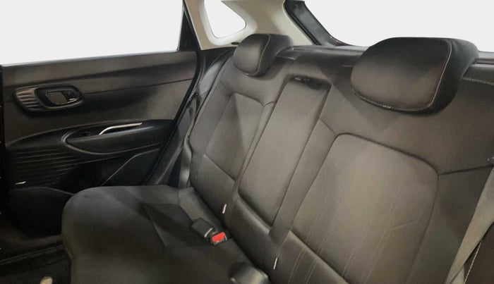 2021 Hyundai NEW I20 ASTA (O) 1.5 CRDI MT, Diesel, Manual, 35,802 km, Right Side Rear Door Cabin