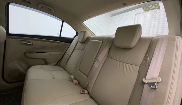 2020 Maruti Ciaz ALPHA  AT 1.5 SHVS PETROL, Petrol, Automatic, 31,214 km, Right Side Rear Door Cabin