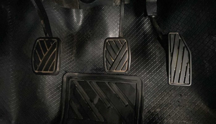 2023 Maruti Swift VXI, Petrol, Manual, 4,924 km, Pedals