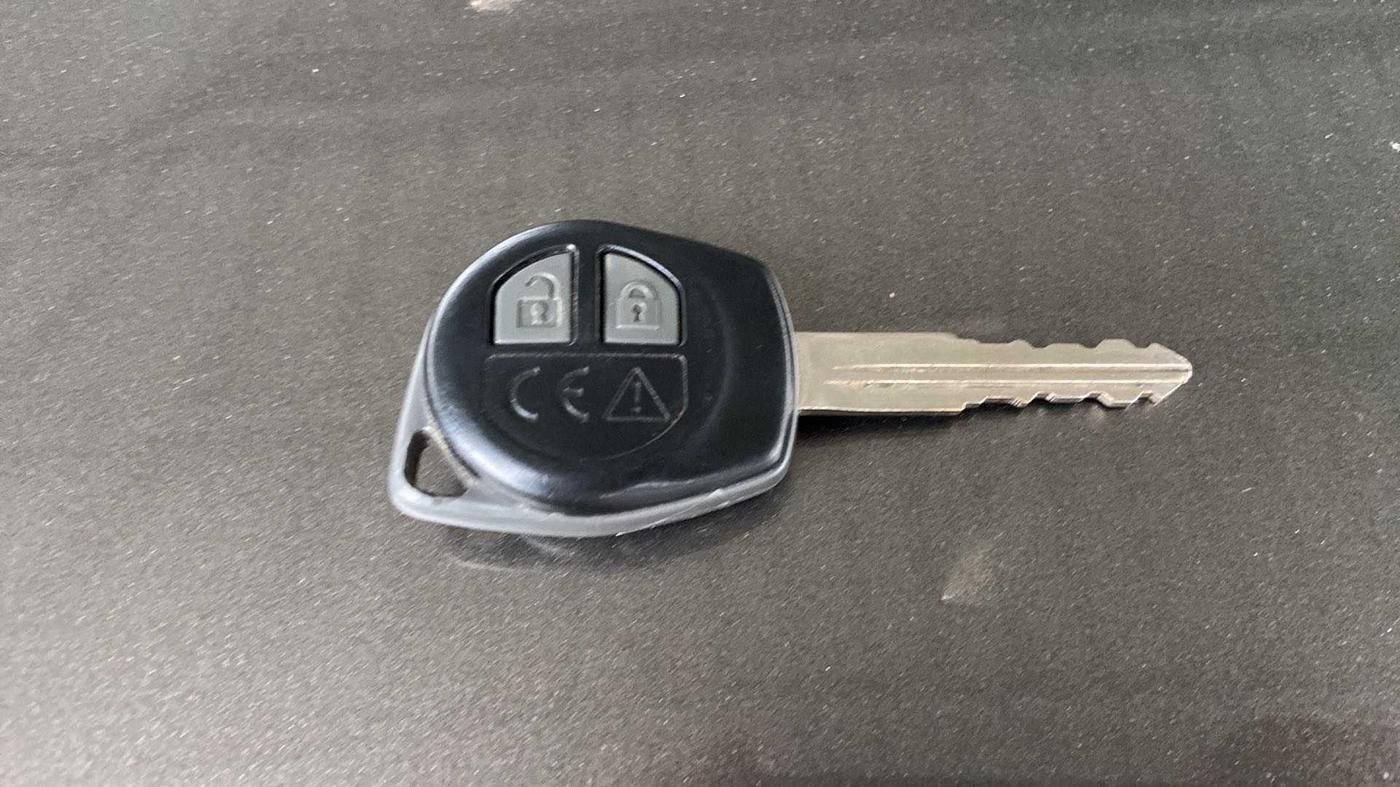 2023 Maruti Swift VXI, Petrol, Manual, 4,924 km, Key Close Up