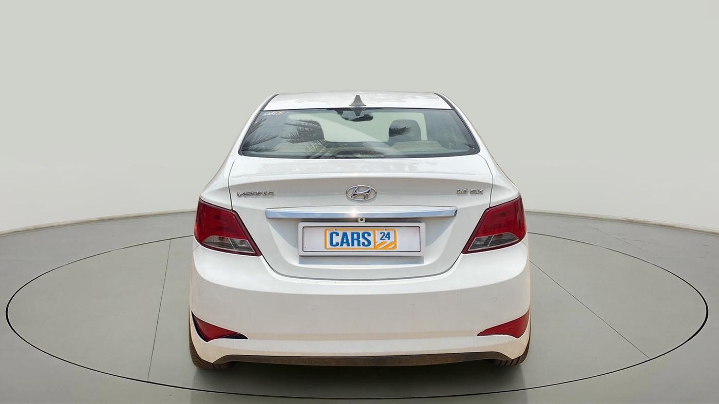 2018 Hyundai Verna 1.6 CRDI SX, Diesel, Manual, 1,18,019 km, Back/Rear