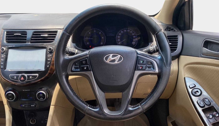 2018 Hyundai Verna 1.6 CRDI SX, Diesel, Manual, 1,18,019 km, Steering Wheel Close Up