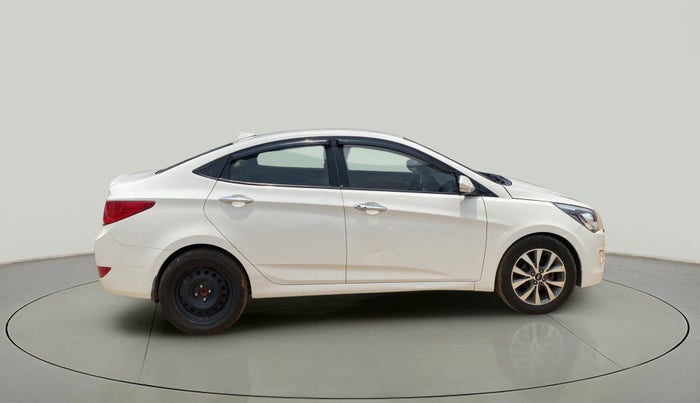 2018 Hyundai Verna 1.6 CRDI SX, Diesel, Manual, 1,18,019 km, Right Side View