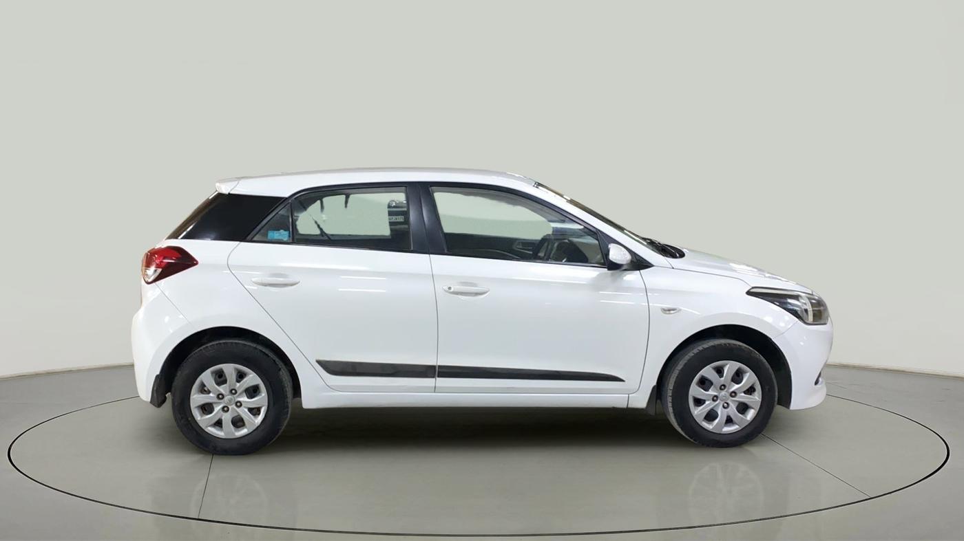 2017 Hyundai Elite i20 MAGNA 1.2, Petrol, Manual, 78,561 km, Right Side View