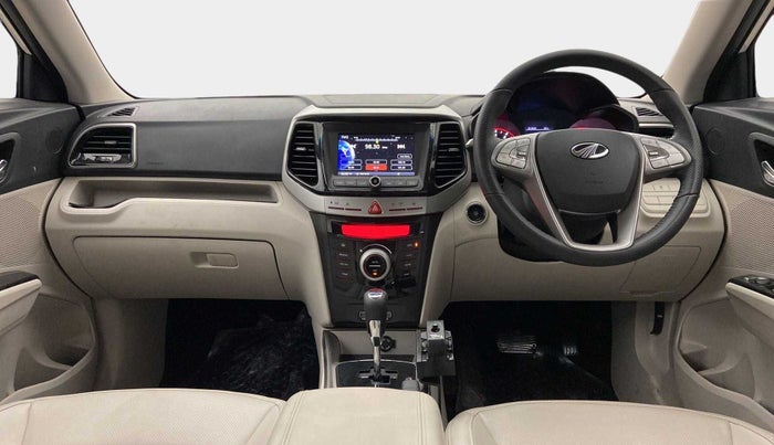 2022 Mahindra XUV300 W8 (O) 1.2 PETROL AMT, Petrol, Automatic, 13,497 km, Dashboard