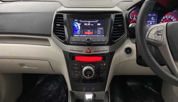 2022 Mahindra XUV300 W8 (O) 1.2 PETROL AMT, Petrol, Automatic, 13,497 km, Air Conditioner