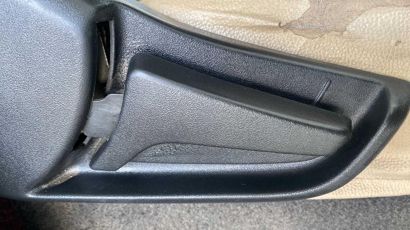 2020 Maruti S PRESSO VXI (O), Petrol, Manual, 58,627 km, Driver Side Adjustment Panel
