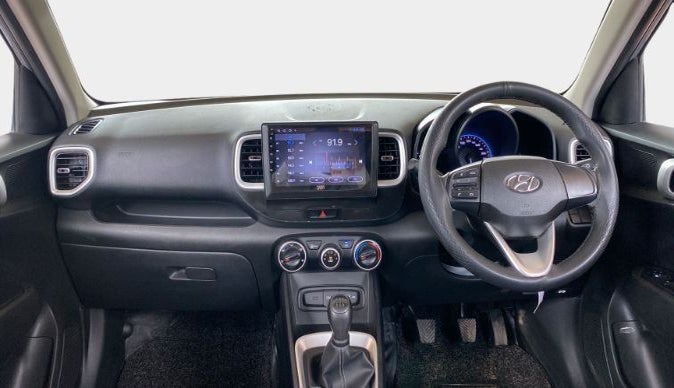 2021 Hyundai VENUE S 1.2, Petrol, Manual, 27,288 km, Dashboard
