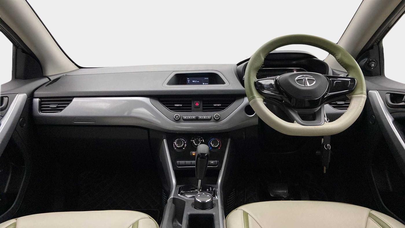 2022 Tata NEXON XMA PETROL, Petrol, Automatic, 3,671 km, Dashboard