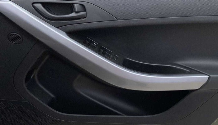 2022 Tata NEXON XMA PETROL, Petrol, Automatic, 3,671 km, Driver Side Door Panels Control