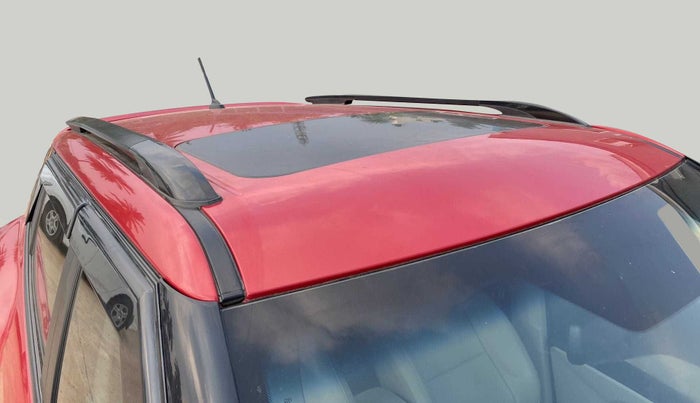 2022 Mahindra XUV300 W8 (O) 1.2 PETROL AMT, Petrol, Automatic, 11,911 km, Roof