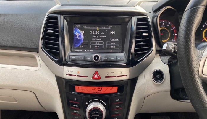 2022 Mahindra XUV300 W8 (O) 1.2 PETROL AMT, Petrol, Automatic, 11,911 km, Air Conditioner