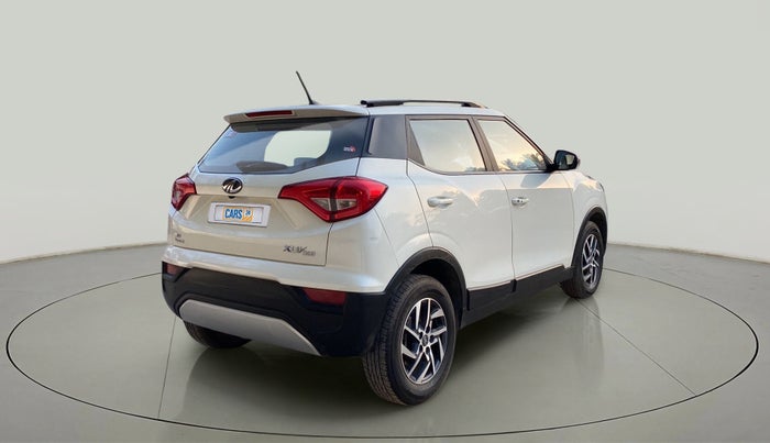 2022 Mahindra XUV300 W8 (O) 1.5 DIESEL AMT, Diesel, Automatic, 15,946 km, Right Back Diagonal