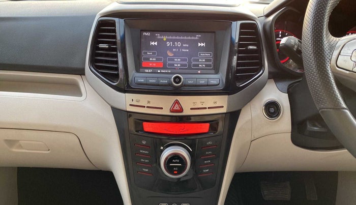 2022 Mahindra XUV300 W8 (O) 1.5 DIESEL AMT, Diesel, Automatic, 15,946 km, Air Conditioner