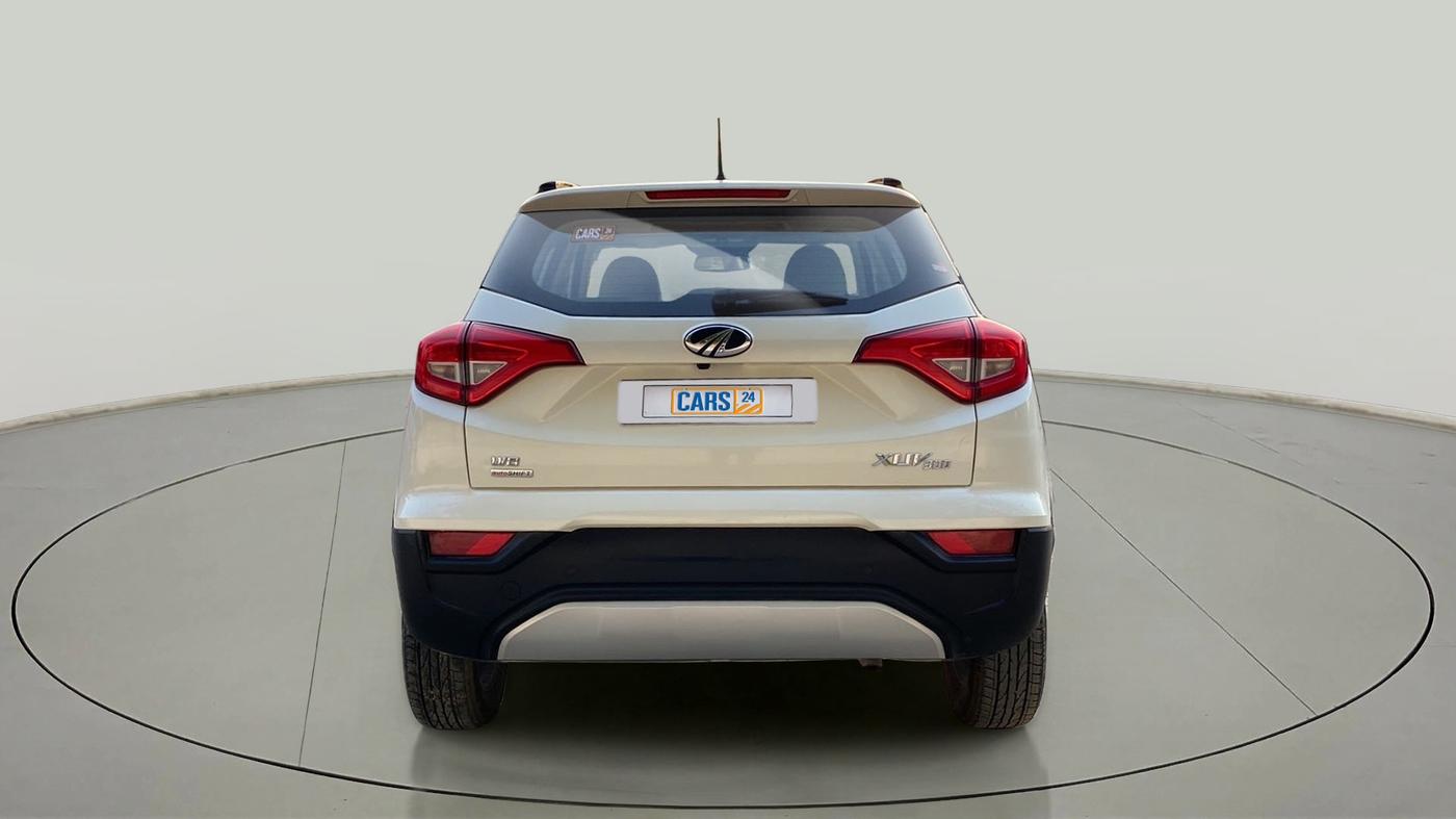 2022 Mahindra XUV300 W8 (O) 1.5 DIESEL AMT, Diesel, Automatic, 15,946 km, Back/Rear