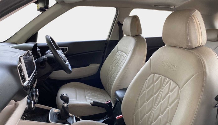 2022 Hyundai VENUE SX 1.2 PETROL, Petrol, Manual, 22,171 km, Right Side Front Door Cabin