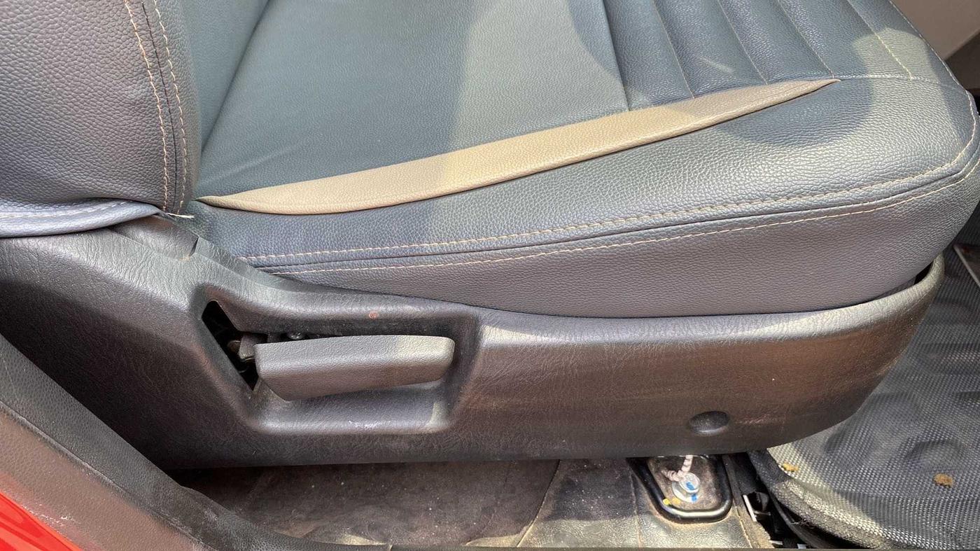 2020 Maruti Alto LXI, Petrol, Manual, 13,604 km, Driver Side Adjustment Panel